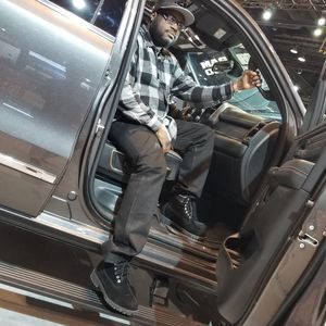 Meet your Posher, Bernard